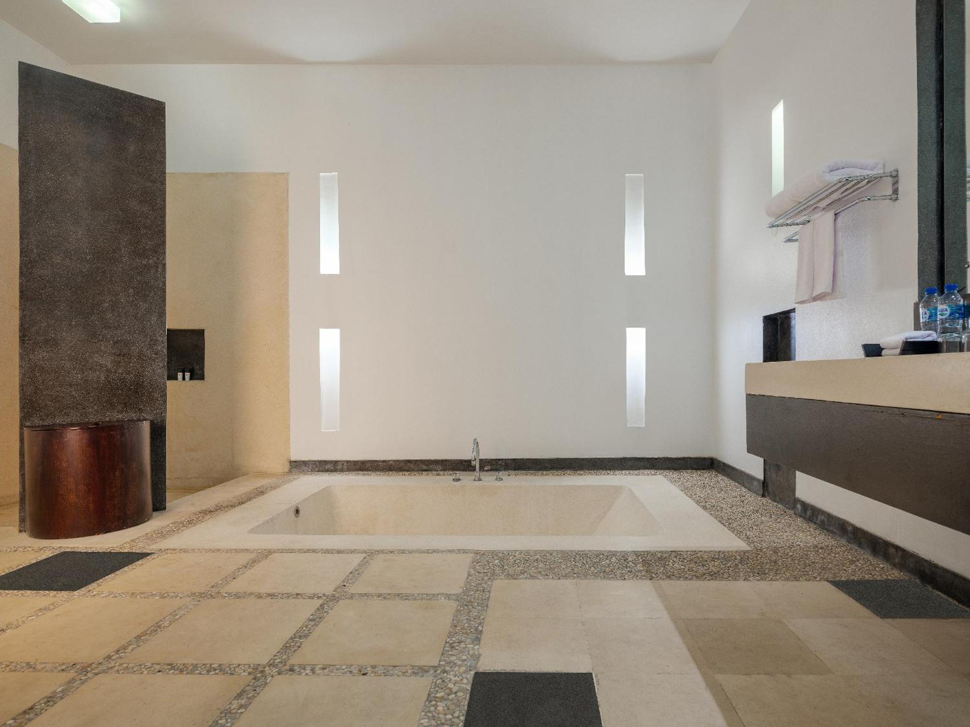 The Seminyak Suite - Private Villa מראה חיצוני תמונה